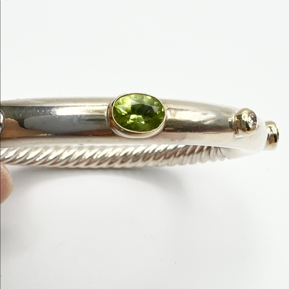 David Yurman 18K Gold, Peridot & Diamond Hinged Bangle Bracelet - Picture 14 of 16